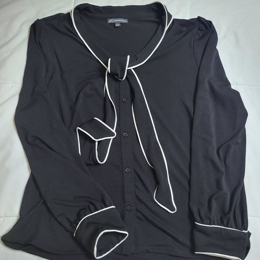 Adrianna Papell Black Top with Logo Tag